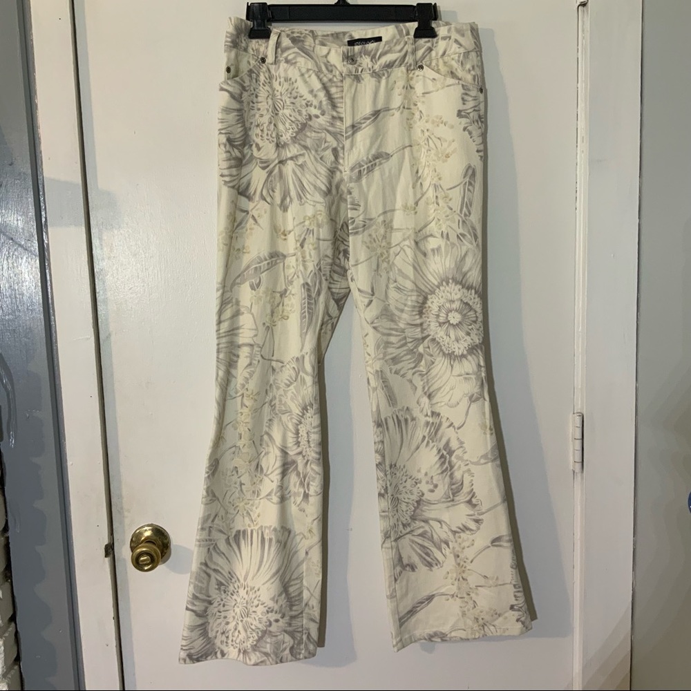 IDEOLOGY FLORAL FLARE JEANS SZ 10 BOHO SPRING SUMMER!